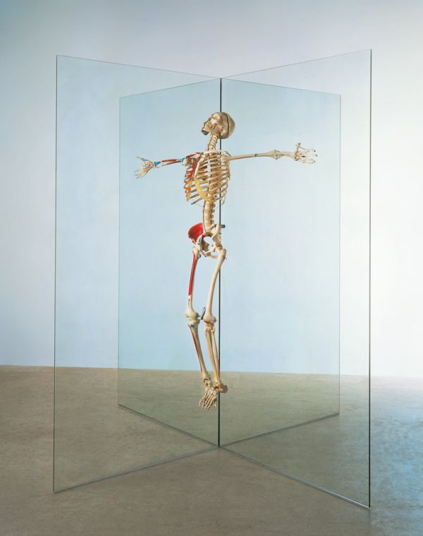 damian hirst_부활.jpg